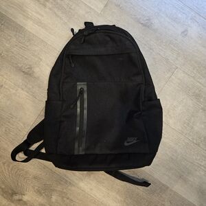 NIKE Elemental Premium Backpack 21L Black Ash Gray Tech